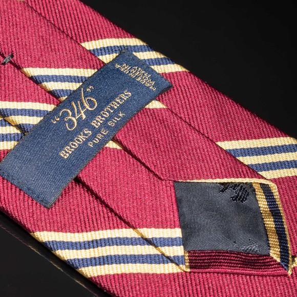 Brooks Brothers 346 100% Silk Tie Maroon Tan Striped Mens Designer Necktie USA - Picture 4 of 5